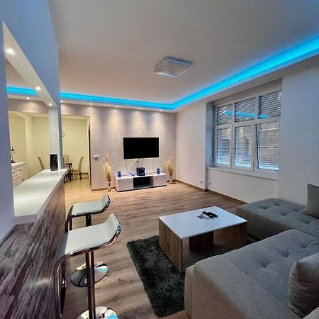 Hugo Bianca Lux Apartment Belgrad Exterior foto