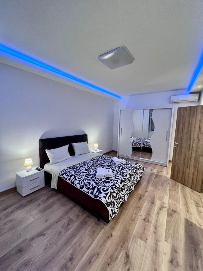 Hugo Bianca Lux Apartment Belgrad Exterior foto